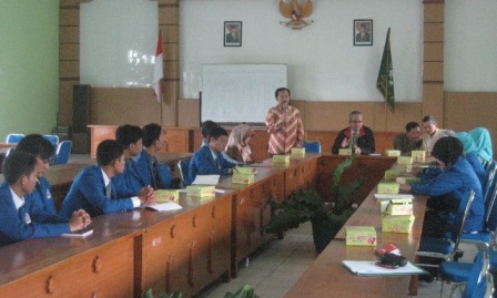 Peserta PPL II di Madrasah Aliyah Negeri III Yogyakarta
